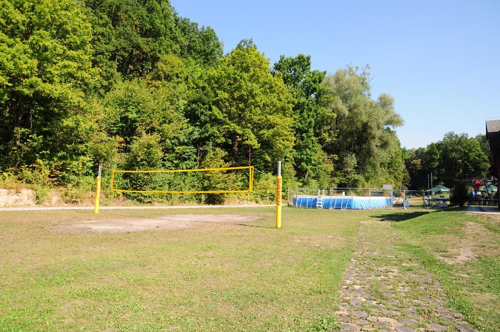 Karczma Parchatka Kültér fotó